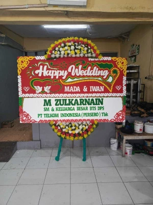 Papan Bunga di Holiday Inn Gajah Mada