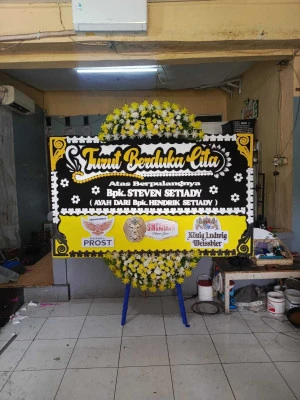 Papan Bunga di Holiday Inn Gajah Mada