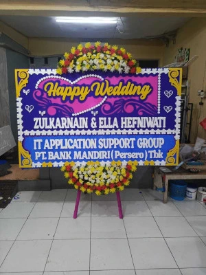 Papan Bunga di Holiday Inn Gajah Mada